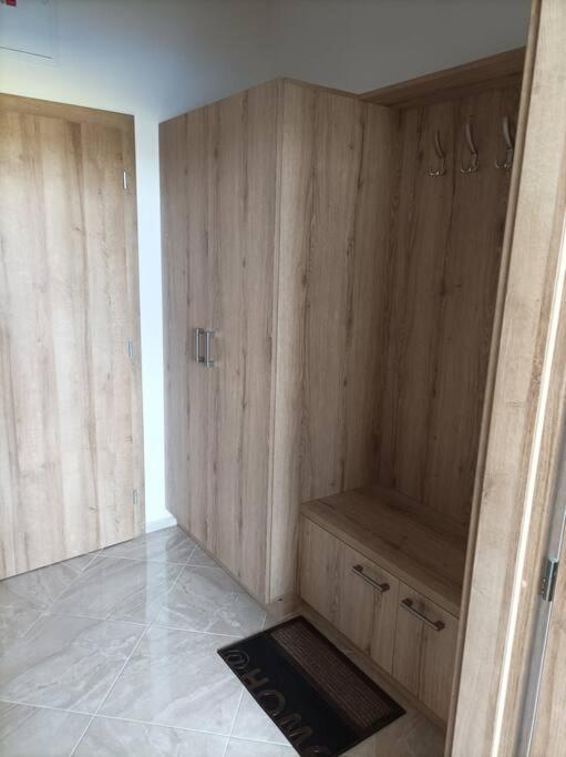 Stylovy Apartman Zemplinska เปรเชา ภายนอก รูปภาพ